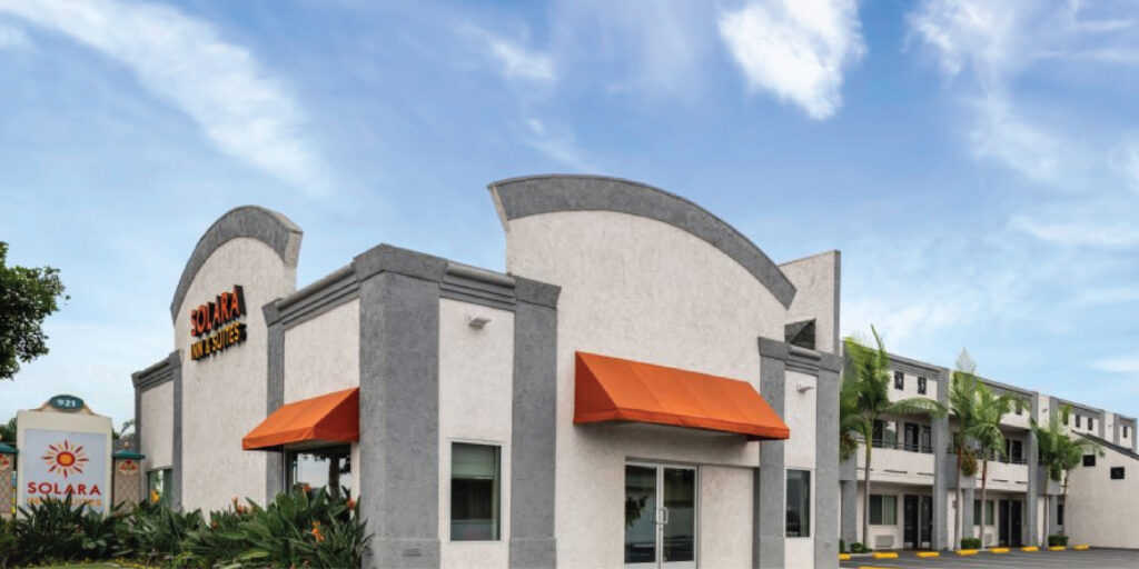 5 Reasons Business Travelers Love Solara Inn and Suites